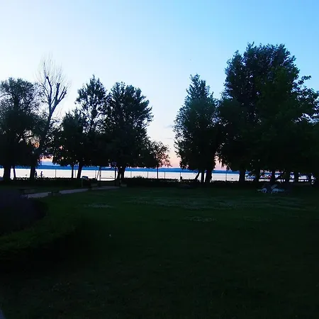 Aranypart Vízparti Apartman Apartamento Siófok