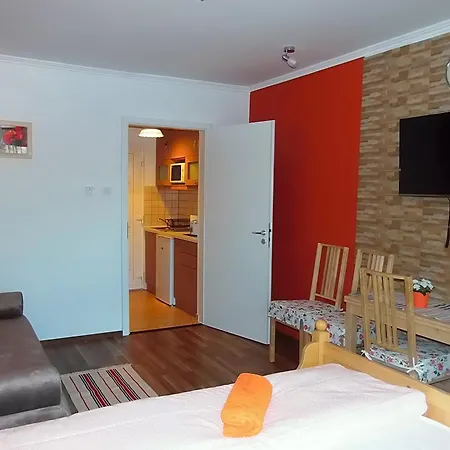 Aranypart Vízparti Apartman Apartamento