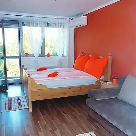 Aranypart Vízparti Apartman * Siófok